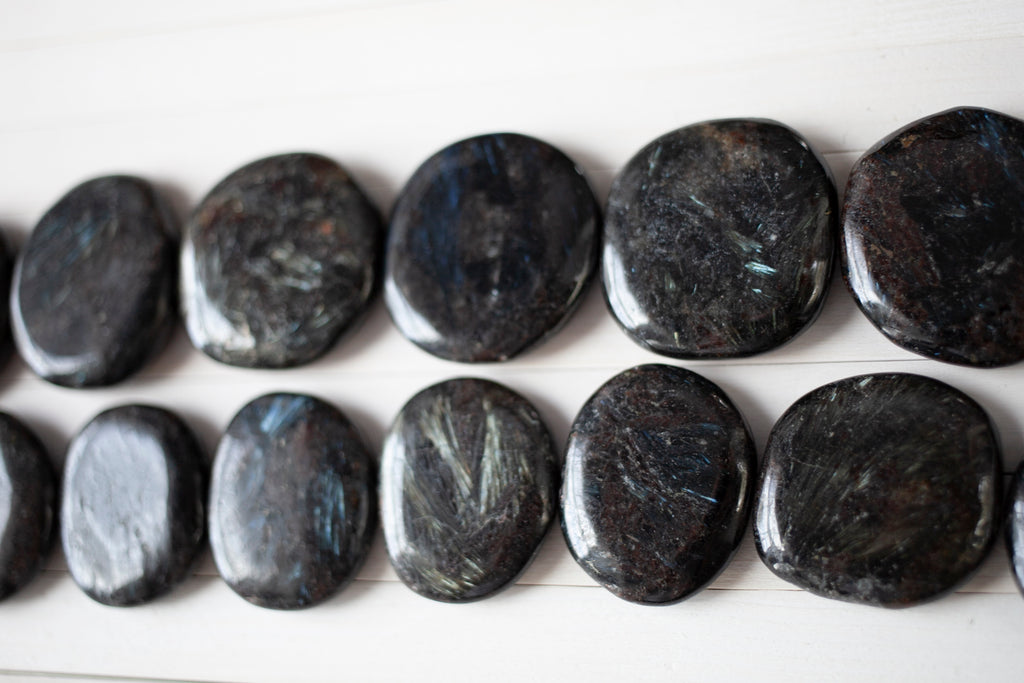 Arfvedsonite stones | Arfvedsonite is a beautiful and rare black stone. 