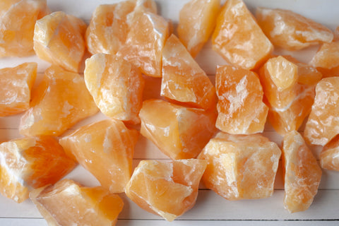 All Calcite has a refreshing energy and cleansing properties. Orange Calcite is thought to be particularly useful for energizing the solar plexus and sacral chakras. 